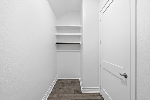 26652 White Pine Drive, Hempstead, TX 77445