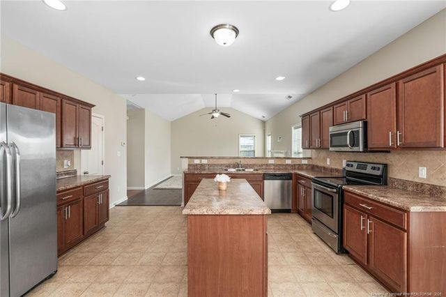 110 Summerseat Way, Bunnlevel, NC 28323