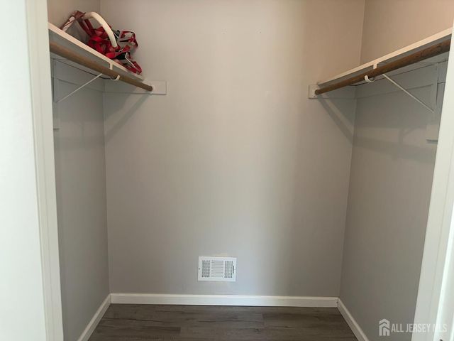 41 Brighton Way, North Brunswick, NJ 08902