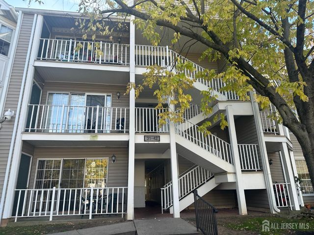 41 Brighton Way, North Brunswick, NJ 08902