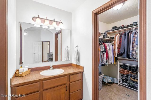 2994 W WILBUR AVE, Coeur D'alene, ID 83815