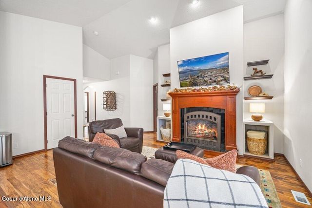 2994 W WILBUR AVE, Coeur D'alene, ID 83815