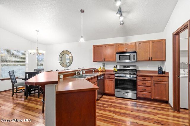 2994 W WILBUR AVE, Coeur D'alene, ID 83815