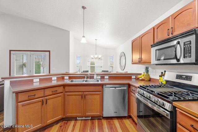 2994 W WILBUR AVE, Coeur D'alene, ID 83815