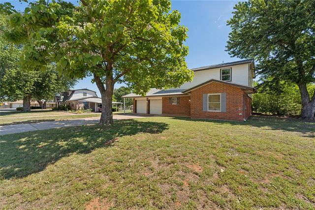 924 S Meadow Lane, Mustang, OK 73064