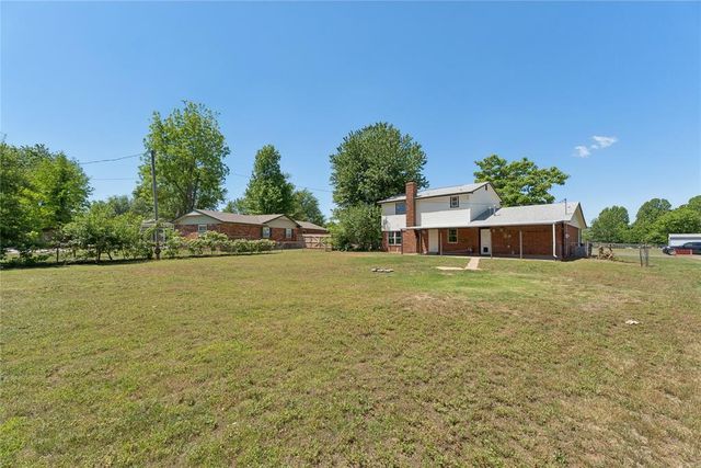 924 S Meadow Lane, Mustang, OK 73064