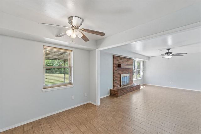 924 S Meadow Lane, Mustang, OK 73064