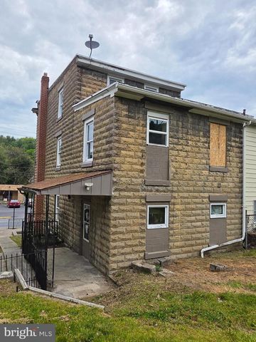 130 E BACON ST, Pottsville, PA 17901