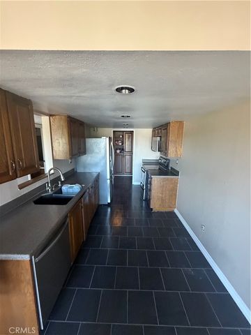 605 303 Redondo Avenue, Long Beach, CA 90814
