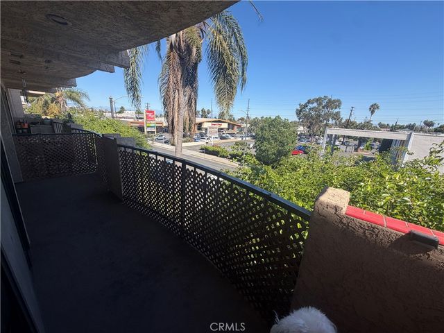 605 303 Redondo Avenue, Long Beach, CA 90814