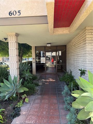 605 303 Redondo Avenue, Long Beach, CA 90814