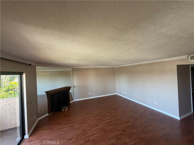 605 303 Redondo Avenue, Long Beach, CA 90814