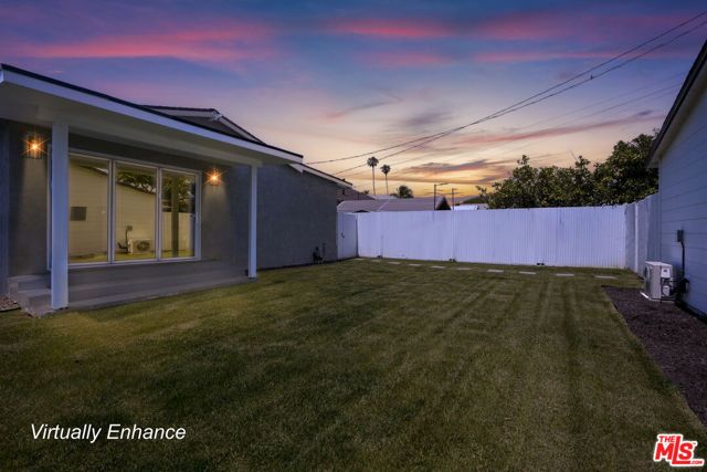 3666 2nd Avenue, Los Angeles, CA 90018