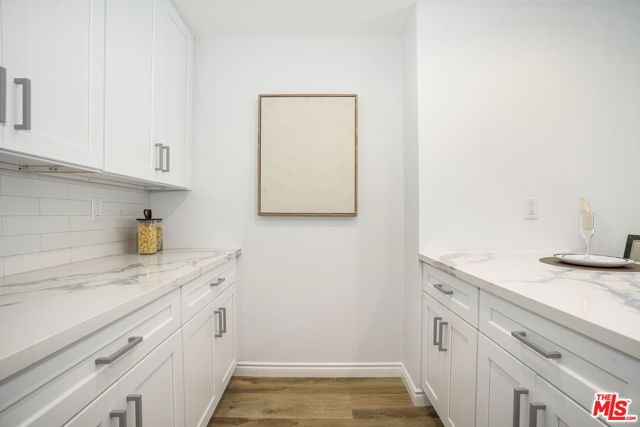 3666 2nd Avenue, Los Angeles, CA 90018