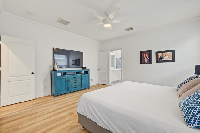 11 Tillamook Court, Spring, TX 77389