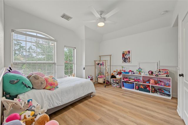 11 Tillamook Court, Spring, TX 77389