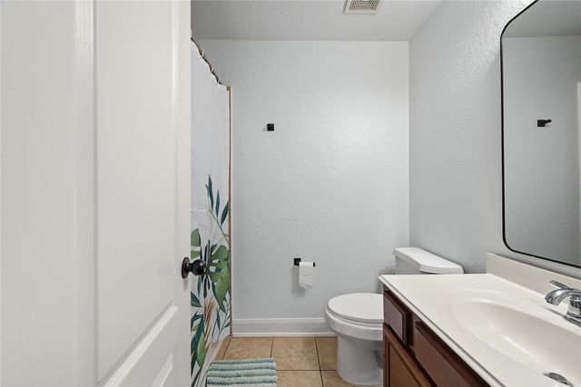 11 Tillamook Court, Spring, TX 77389