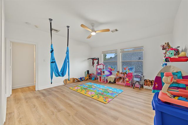 11 Tillamook Court, Spring, TX 77389