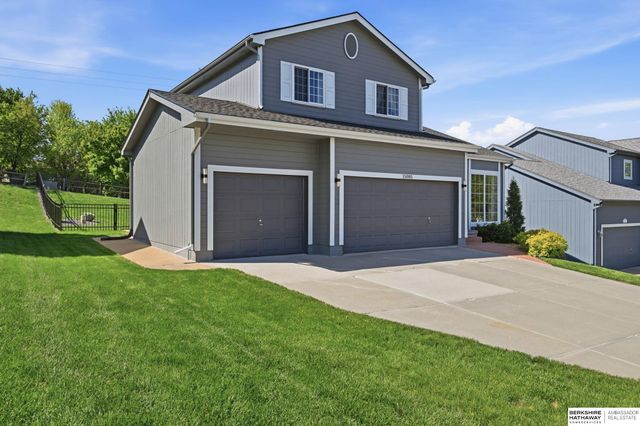 15085 Meredith Avenue, Omaha, NE 68116