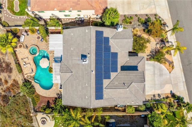 63 Volta Del Tintori Street, Lake Elsinore, CA 92532