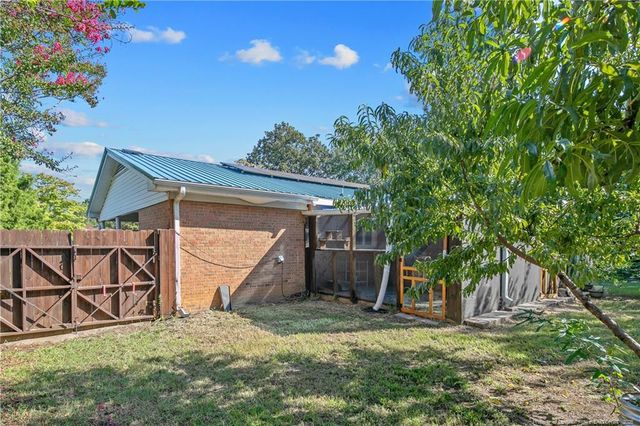 7509 Bridgeman Drive, Fayetteville, NC 28303