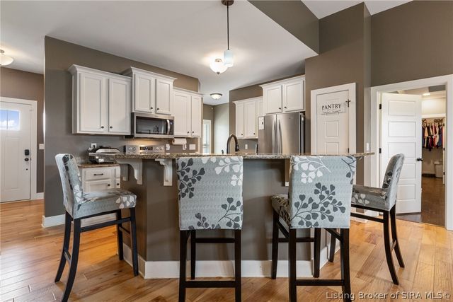 3102 Ambercrest Loop, Jeffersonville, IN 47130