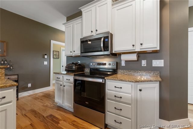 3102 Ambercrest Loop, Jeffersonville, IN 47130