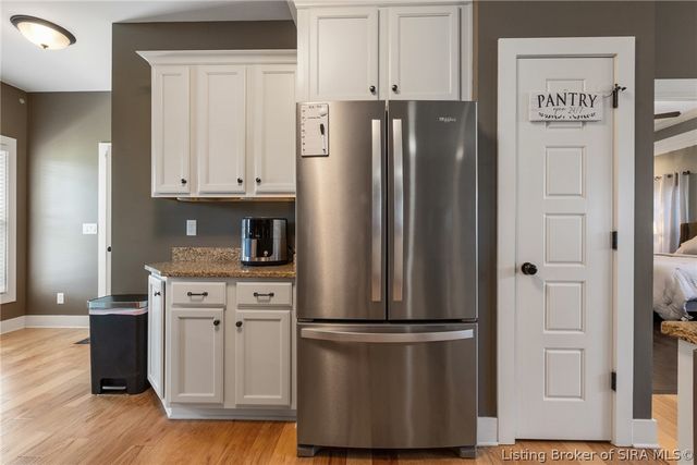 3102 Ambercrest Loop, Jeffersonville, IN 47130