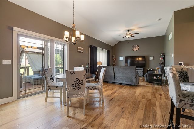 3102 Ambercrest Loop, Jeffersonville, IN 47130