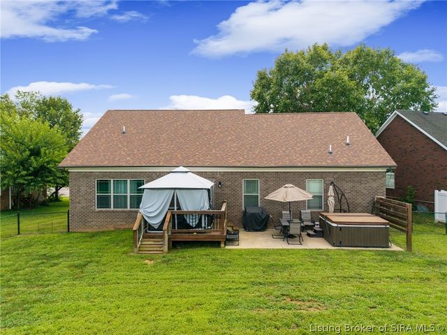 3102 Ambercrest Loop, Jeffersonville, IN 47130