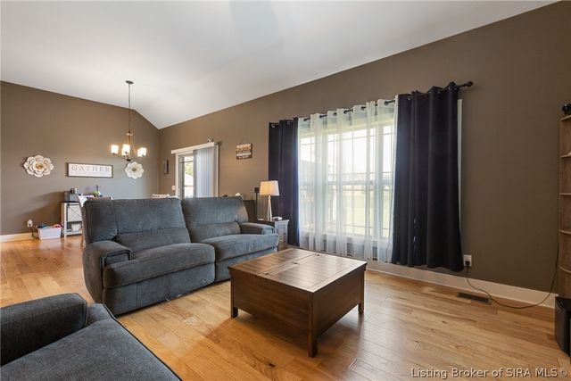 3102 Ambercrest Loop, Jeffersonville, IN 47130