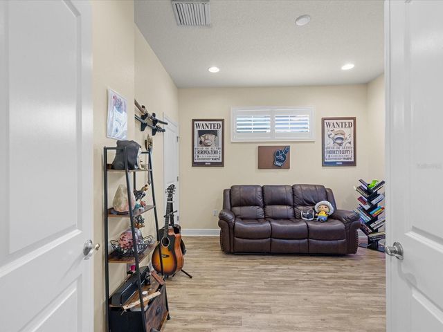 7117 PARK TREE DRIVE, Tampa, FL 33625