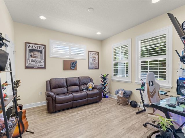 7117 PARK TREE DRIVE, Tampa, FL 33625