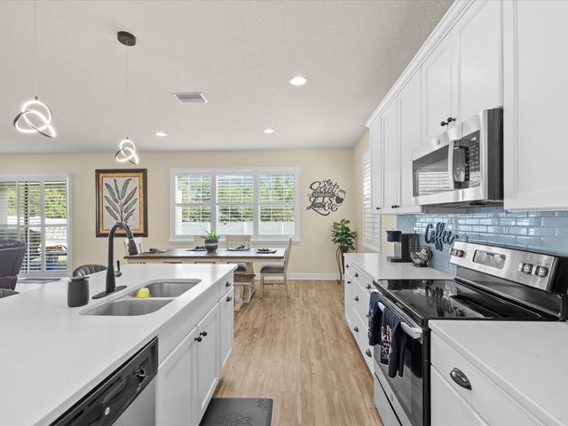 7117 PARK TREE DRIVE, Tampa, FL 33625