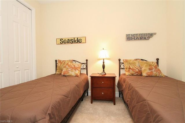 3122 Aviamar CIR, Naples, FL 34114