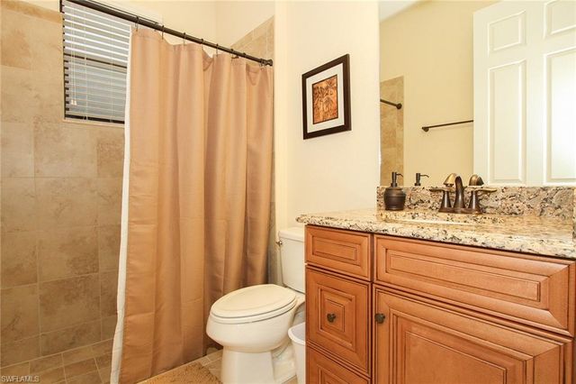 3122 Aviamar CIR, Naples, FL 34114