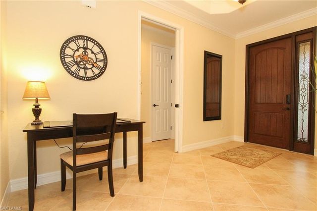 3122 Aviamar CIR, Naples, FL 34114