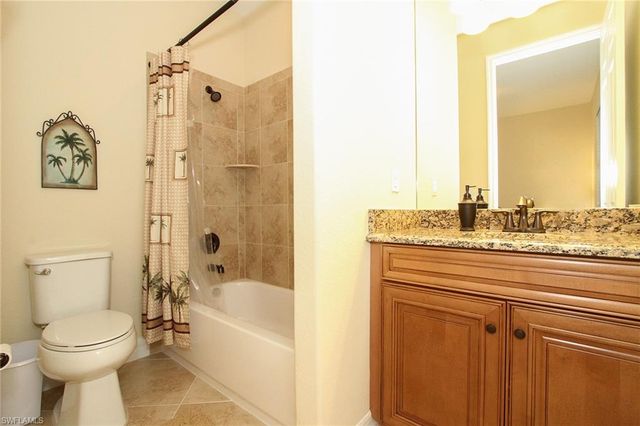 3122 Aviamar CIR, Naples, FL 34114