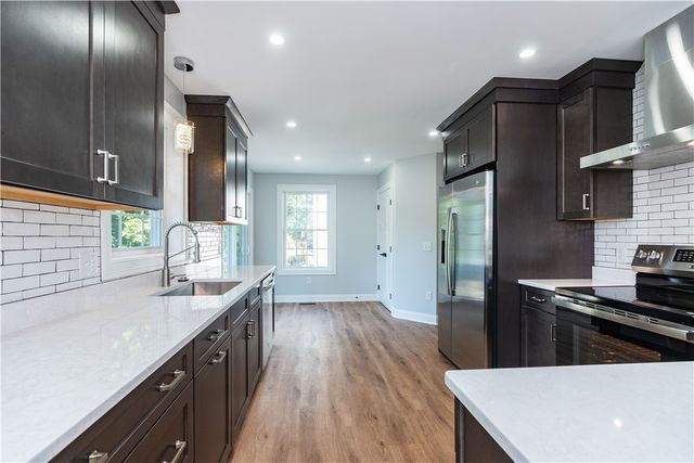 345 Nausauket Road, Warwick, RI 02886