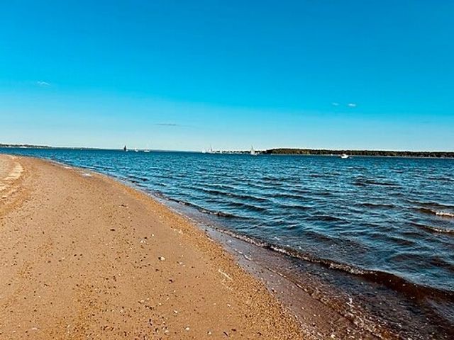 345 Nausauket Road, Warwick, RI 02886