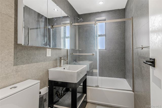 77 Bronx River Road 5H, Yonkers, NY 10704