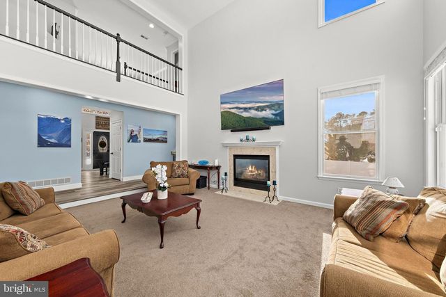 1090 RIDGE AVE, Manahawkin, NJ 08050