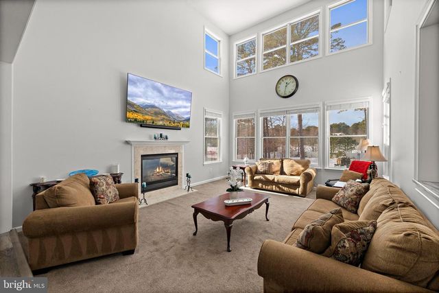 1090 RIDGE AVE, Manahawkin, NJ 08050