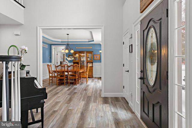 1090 RIDGE AVE, Manahawkin, NJ 08050