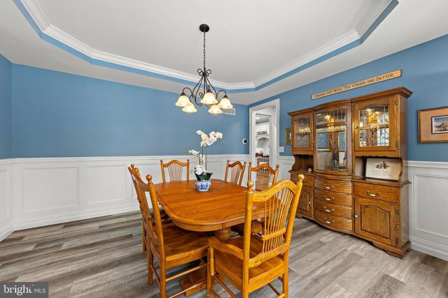 1090 RIDGE AVE, Manahawkin, NJ 08050