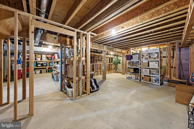 1090 RIDGE AVE, Manahawkin, NJ 08050