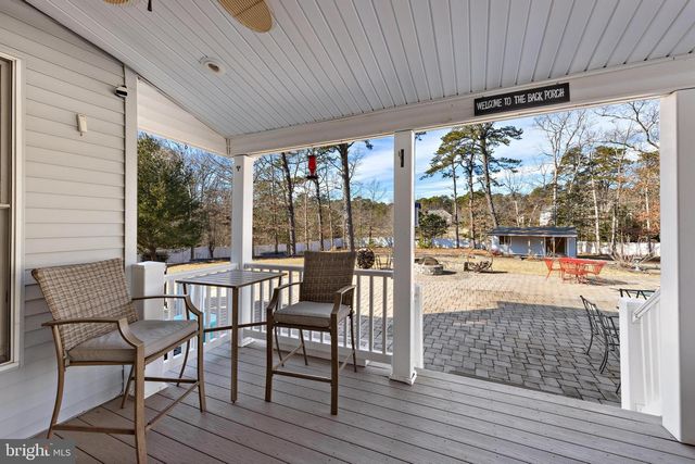 1090 RIDGE AVE, Manahawkin, NJ 08050