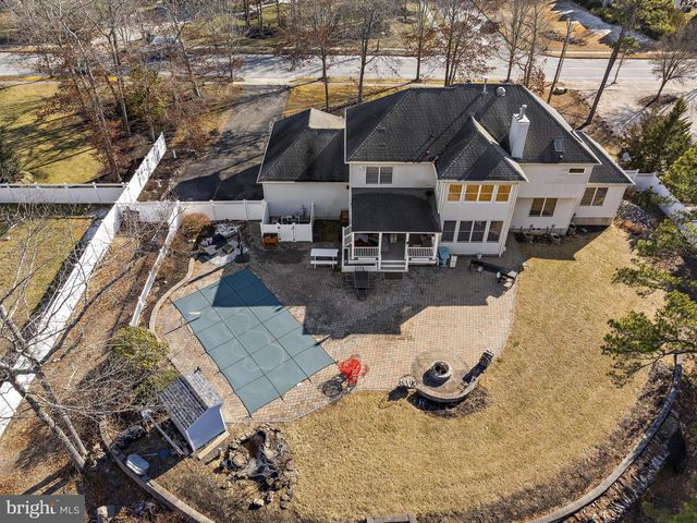 1090 RIDGE AVE, Manahawkin, NJ 08050
