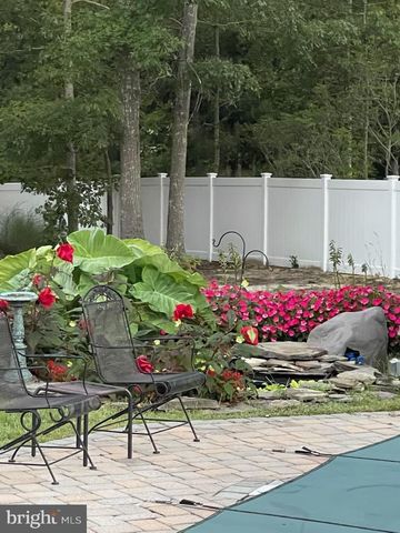 1090 RIDGE AVE, Manahawkin, NJ 08050