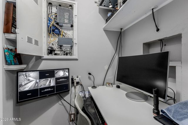 521 W WILSHIRE Drive, Phoenix, AZ 85003